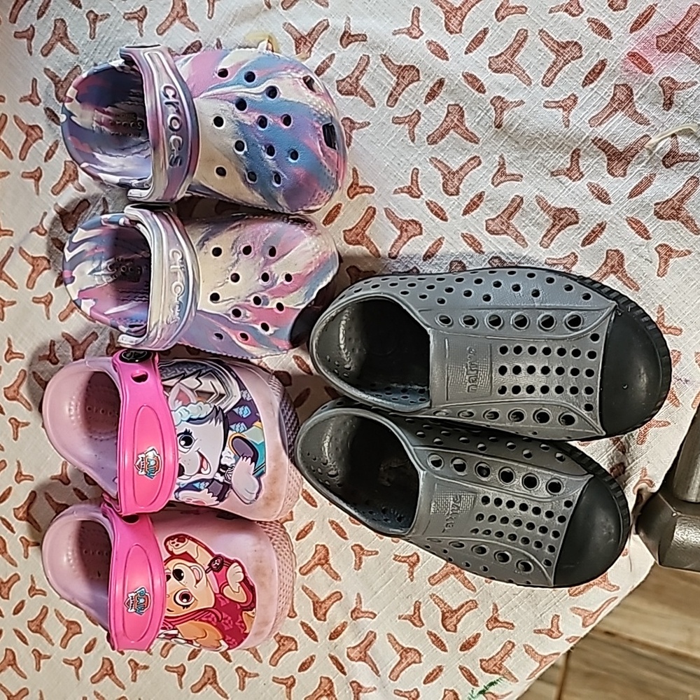 Lot of 3 Toddler Crocs and Native Sandals size c5
